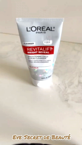 LOreal USA Revitalift Bright Reveal Anti-Aging Facial Cleanser with Glycolic Acid 5 fl. oz