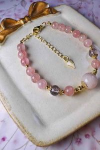 Gelang Tangan Kristal Suasa Emas High Grade Natural Madagascar Rose Quartz with Kunzite Bracelet 纯天然水晶马达加斯粉晶配紫锂辉手链