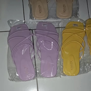 Sandal wanita teplek mode Korea kekinian tali silang
