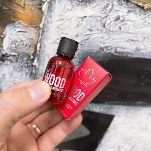 Nước Hoa mini Nữ Red Wood 5ml