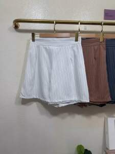 MT206 กางเกงกระโปรงลายริ้ว เอวสูงสม๊อคหลัง ผ้านาโน นาประกอบเข้าเนื้อดี