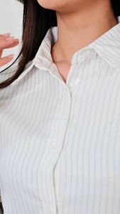 LUNA STRIPE Kemeja Fitted - Kemeja Wanita Fitted Stripe Salur Basic Casual