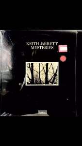 [ แผ่นเสียง Vinyl LP ] Artist : Keith Jarrett  Album :  Mysteries Cover : NM Disc : VG++ Manufactured : UK Released :  1976 Price : 950