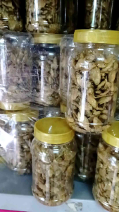 cemilan gurih baby ikan crispy 1 toples 200gram 100% halal gurih kriuk