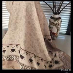 khăn trùm đầu Hijab dây rút Đạo Hồi Malaysia Indonesia Đạo Hồi Malaysia Indonesia woman wearing a headscarf head coveri