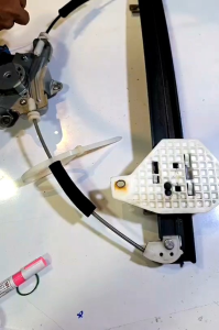 มอเตอร์กระจกไฟฟ้า Chevrolet Captiva รุ่นสายไฟ 2 เส้น หน้าขวาหน้าซ้ายสินค้ามีพร้อมส่งจากประเทศไทย งานรับประกันสินค้า 3 เดือน