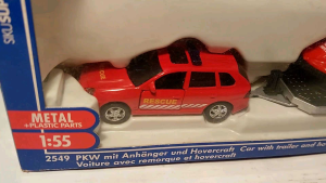 SIKU 2549 Reacue Car and Hovercraft with Trailer