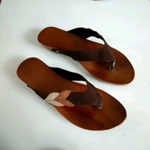 SANDAL FLAT WANITA / KELOM GEULIS PENDEK JEPIT DAUN