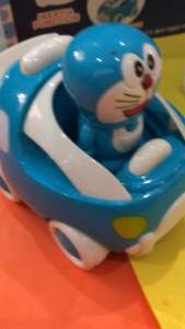 รถโดเรม่อน มีลานในตัว 1 คัน