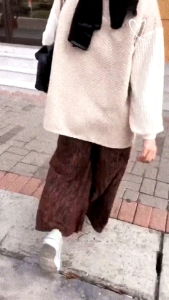 Desain Kulot Modern: Motif Jumbo & Standar, Serat Kayu Kekinian, Celana Panjang Wanita Terbaru