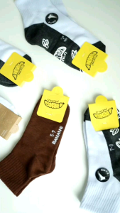 ถุงเท้านักเรียน สีขาวเทา กันลื่น น้ำตาล สำหรับนักเรียนอนุบาล ประถม มัธยม แพ็ค 6 12 คู่ ราคาสุดคุ้ม