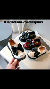 sepatu anak perempuan korea / sepatu slipon anak cewe terbaru / sepatu docmart anak pita lucu terlaris usia 1-3 tahun cod