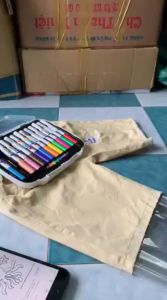 Hộp bút vẽ lên vải không phai màu 13 cây