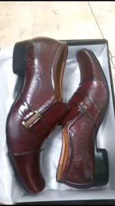 SEPATU PANTOPEL UNTUK PRIA DEWASA