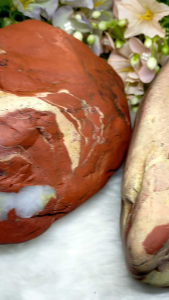 Natural Red Jasper Rough Polish Display Stone/Can Purify Hang Bracelet/天然微抛光红碧玉原石块