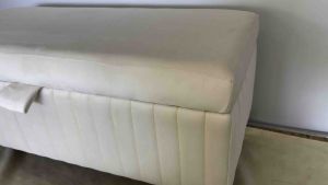 เฟอร์นิเจอร์เก้าอี้สตูล กล่องเก็บของ รุ่นเย็บจีบ+ขาสิงห์ ขนาดยาว 100 กว้าง40 สูง 45cm.