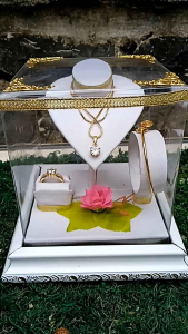 TEMPAT PERHIASAN BUAT LAMARAN PERNIKAHAN