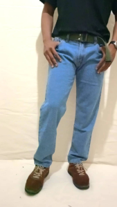 Celana panjang jeans reguler standar
