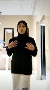 Atasan Blouse Mika Crinkle Airflow: Ukuran & Warna Tersedia