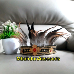 Asesoris Kepala Mahkota Bulu