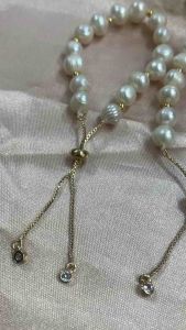 Adjustable freshwater pearl bracelet