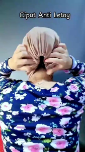 NEW PRODUk .CIPUT MARSHA lUBANG TELINGA ANTY BUDEG(. TANPA CEPOL BRUKAT) Dalaman hijab