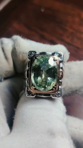 Natural Untreated Ceylon Yellowish Green Sapphire 13.35 carat dengan real diamond tapak kuku tepi suasa silver handmade ring