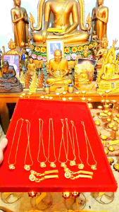 【暴力招财小金珠】💎由九级高僧 PhraKhruSong 亲自加持开光✨,拥有神秘而强大的力量💪。它宛如一位守护财富与好运的精灵🧚,能为你化解不利磁场,让正财💰、偏财滚滚而来,财富易守难破,财宝如泉涌般生生不息💧。官非烦恼、小人统统远离,让你尽享顺遂人生,利路亨通🚀。 小金珠仿佛是为财而降生,它如同一个神奇的磁场🧲,将财富源源不断地引入家门,助力你发财致富,实现强力转运🎉。你的事业将如蓬勃朝阳般蒸蒸日上🌞,生财机遇源源不断,偏财运更是一路暴涨📈。它不仅能让你魅力爆棚,人缘大增,还能