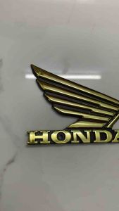 Bộ lô gô cánh chim honda mạ vàng hàng nhập Thái Lan dành trang trí cho tất cả các dòng xe honda hàng nhập khẩu chất lượng cao cấp giá cực tốt bán lẻ như bán sỉ