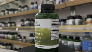 Hỗ trợ giảm suy giãn tĩnh mạch trương mạch máu ở chân & bị Trĩ Swanson Butcher’s Broom của Mỹ