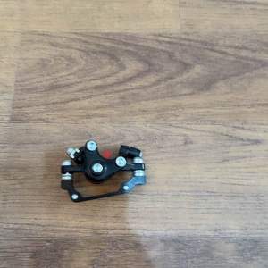 (( REM Y0NGL1 )) KALIPER REM CAKRAM SEPEDA CALIPER DISCBRAKE DISC BRAKE FRONT REAR DEPAN BELAKANG MEKANIK