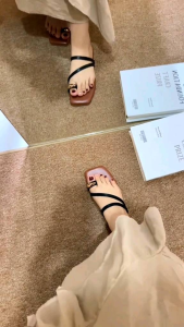 SANDAL WANITA KEKINIAN FLAT TEPLEK ANTI SLIP SENDAL TALI WANITA SIMPLE