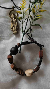 Santo Niño Maykapa medallion and ten elements bracelet set