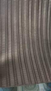 THẢM CAO SU XE HƠI XE MÁY 40 X 60 CM