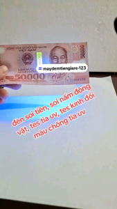 Đen uv soi giấy tờ vé số tiền giả  huynh quang màu tím  soi nước tiểu thú cưng soi rượu .....w sạc pin hoặc bỏ pin