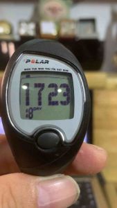 Đồng hồ nữ POLAR size 355mmđiện tử dành cho nữ có đo nhịp tim duy nhất 1 cốt chỉnh đáy vít ốc chống nướcdây đeo bằng chất liệu dây nhựa dẻo