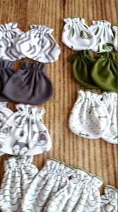 3 set sarung tangan dan sarung kaki bayi