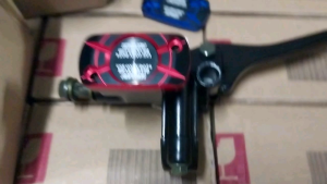 ฝาปิดกระปุกน้ำมันปั้มบนเดิมรถwave/ดรีม/มืโอ/โซนิค/แดช/มีโอ/คลิกง่านมิเนียมDOYTONA/โลโก้ 81