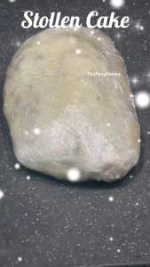 [จัดส่งภายใน 2-3 วัน] Stollen Cake สโตเลน ขนมคริสต์มาส ด้านในสอดไส้อัลมอน์มาร์ซิพาน By Pao&PangBakery