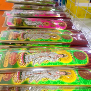 ธูปหอมแบบซอง ธูปแหนบ ธูปไหว้พระ ไหว้เจ้ากลิ่นหอมดอกไม้ธรรมชาติ ก้านเล็ก ควันน้อย ไม่ฉุน ใช้ดี ไร้สารพิษ