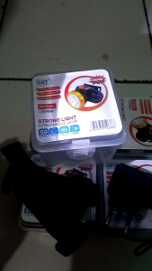 SENTER KEPALA 30WATT.LED CAHAYA PUTIH .XJ-4688.TAHAN 30JAM