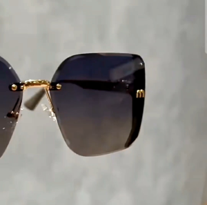 แว่นกันแดดผู้หญิง UV400 รุ่น M-Luxe เลนส์แฟชั่นเกาหลี ทรงสี่เหลี่ยมพรีเมียม กันแดดหรูหรา กันแสงยูวี ใส่ได้ทั้งชายหญิง