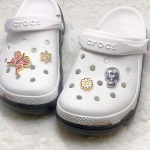 ติดรองเท้า METAL 🌈👠 ตัวติดรองเท้ามีรู 🌈🌀 ดอกไม้ กะโหลก 😻 Shoe charm "Skull flower" งานสด