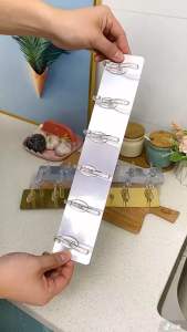 Móc Dán Tường Siêu Dính Thanh 6 Móc Siêu Dính Cao Cấp Dán Tường Nhà Tắm Nhà Bếp