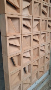 Roster beton anti tampias / motif mnc warna varian abu putih merah / hiasan dinding pagar kekinian