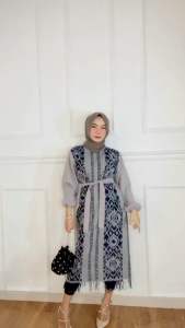 dress sena -tile akar mewah- tenun biru -couple kondangan dress-kemeja hitam pria
