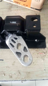 ยางแท่นเครื่อง ด้านซ้าย (LH) Ford Ecosport ปี 2012-2020 ไม่แท้ ยี่ห้อ Perfect