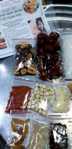 Chè dưỡng nhan [Tặng 10 trái táo] set 500gr 13vị nấu 4lit