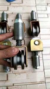 Roda Pintu Pagar Sliding Ukuran 6 cm Gelokan Sangat Dalam