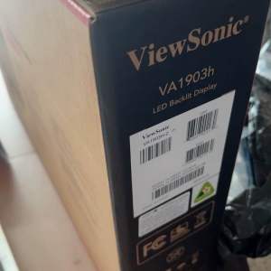 Màn hình Viewsonic VA1903H-2 (18.5Inch/ 5ms/ 60HZ/ 200cd/m2/ TN) - Hàng chính hãng - Bảo hành 36 Tháng